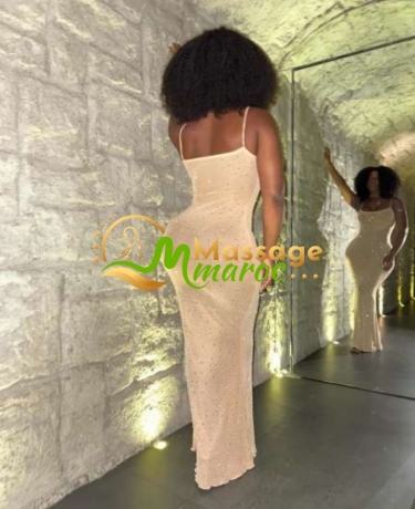 domina-marie-messeuse-africaine-domi-avec-materiel-big-0