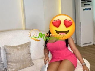 massage-complet-avec-belle-masseuse