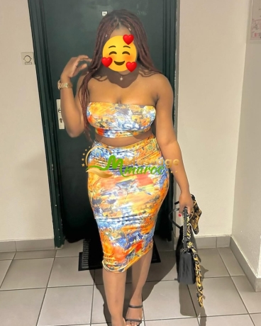 africaine-charmante-gentill-classe-mannequin-disponible-daba-daba-big-0